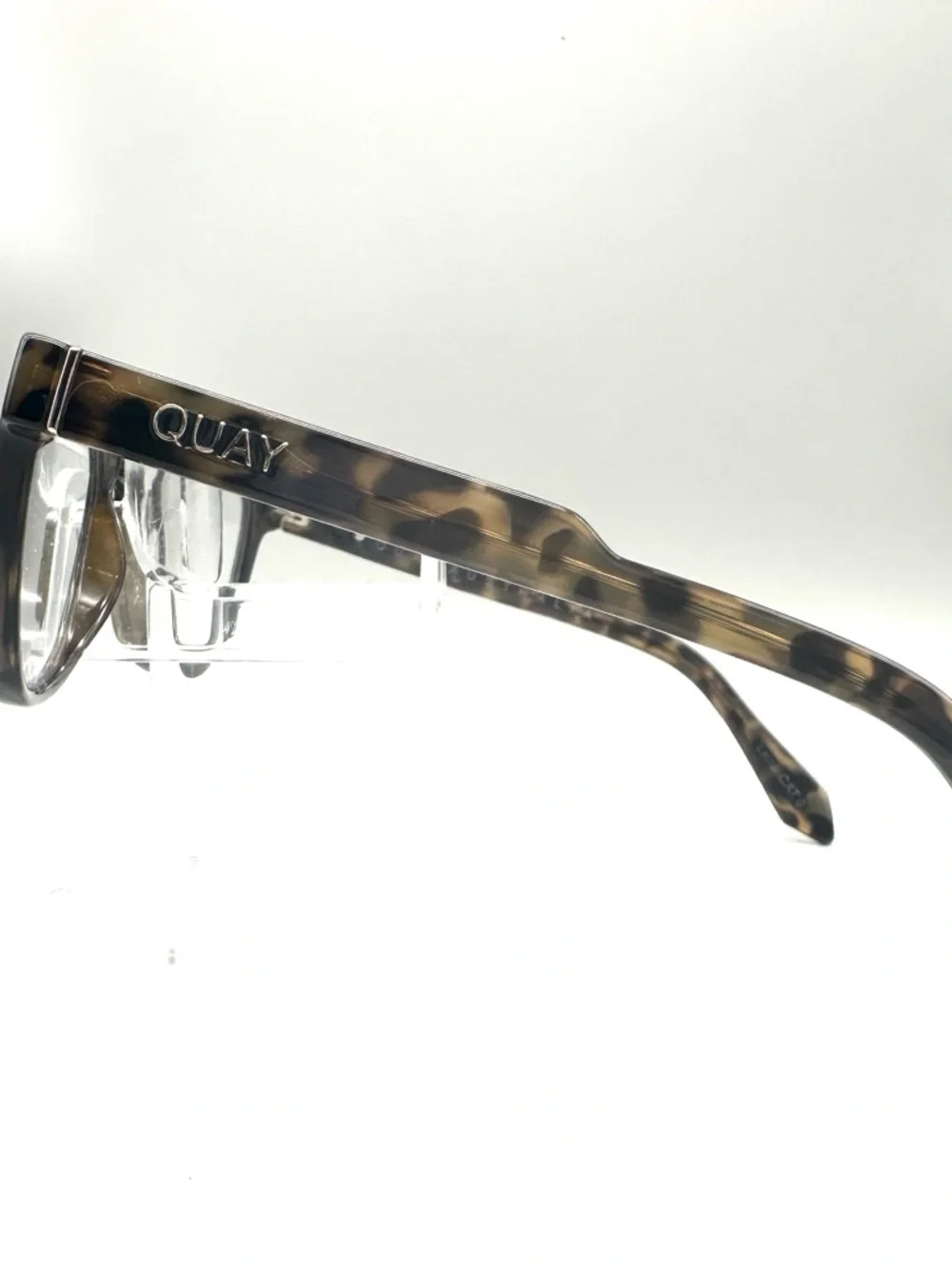 Quay Australia Hardwire Mini Blue Light Glasses Tortoise Square Clear Lens 126 - Picture 4 of 6